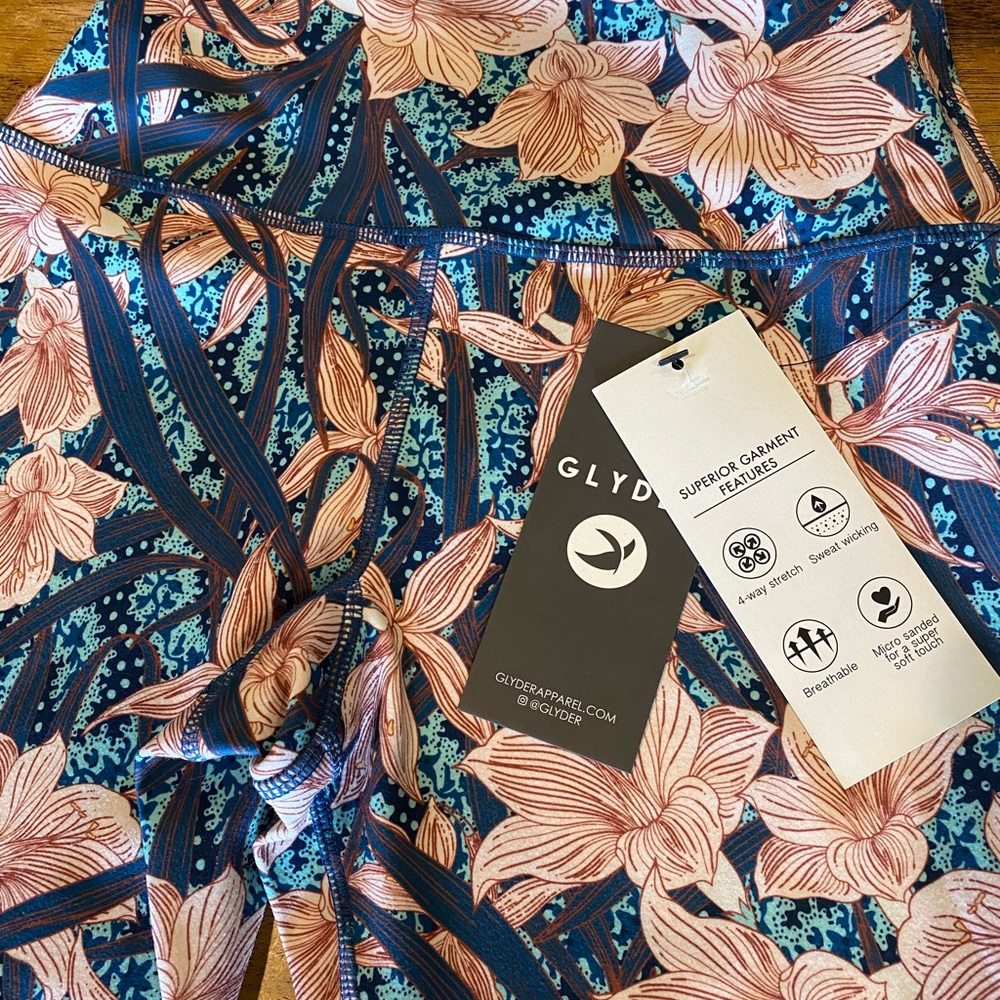 Glyder Floral Leggings NWT